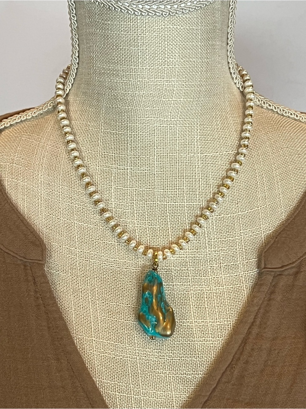 Glass Pearl & Turquoise Pendant Necklace